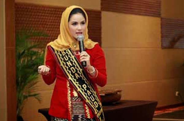 &#91;IGO inside&#93; Deretan Istri-istri Cantik Kepala Daerah di Indonesia 