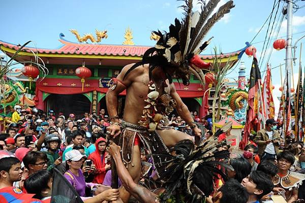 7 festival adat Indonesia yang terkenal hingga Mancanegara