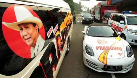 Kompilasi Mobil-Mobil di Lingkungan Capres Prabowo Dan Capres Jokowi 