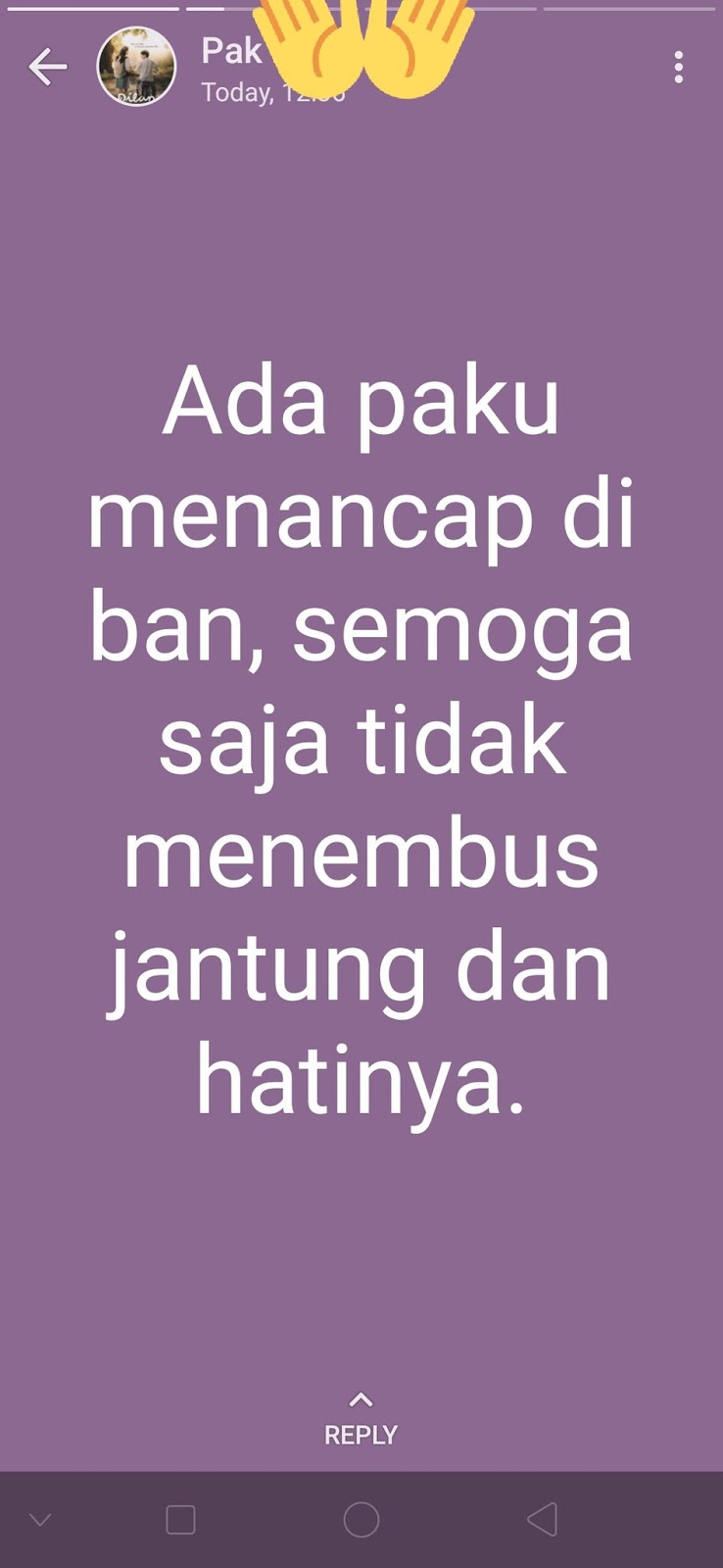 10 Status lucu bapak-bapak &amp; ibu-ibu di WhatsApp ini receh abis