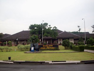 Inilah 10 Urban Legend Indonesia Versi Jakarta