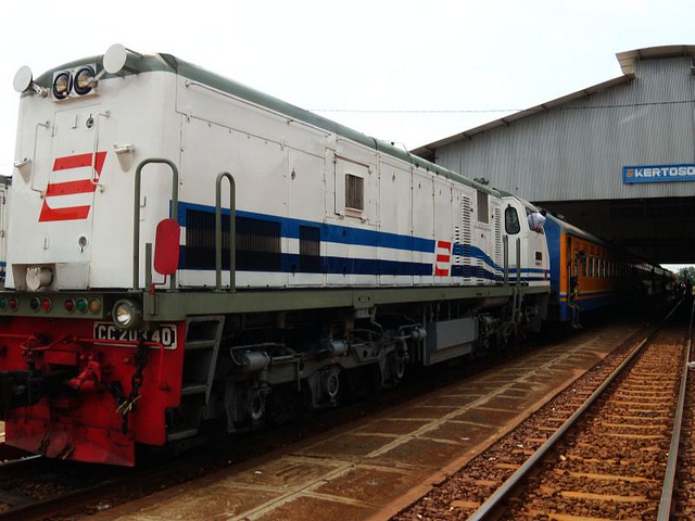 Kereta Rapih Dhoho (Blitar - Surabaya) PP