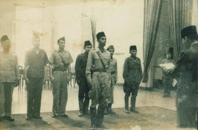 Foto-Foto Jaman Perang Kemerdekaan Indonesia (BAB 2)