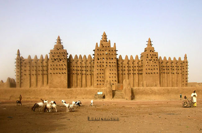 Masjid Djenne Afrika Barat, Masjid Yang Terbuat Dari Lumpur