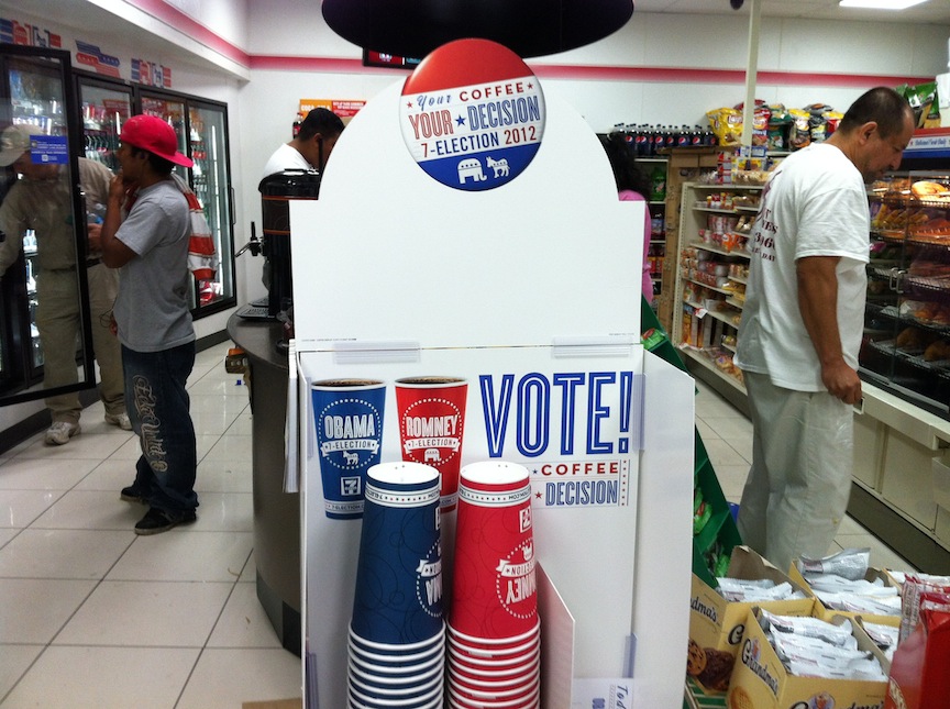 &#91;UNIK&#93; 7-Eleven AS Gelar Polling Presiden dengan Paper Cup