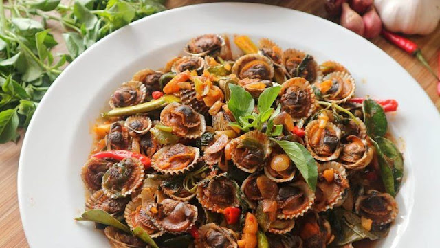 5 Makanan yang Sering Dimakan Manusia Ini Ternyata Beracun!