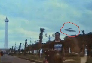 Penampakan UFO di Monas