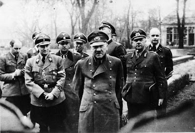 Foto-foto Saat Terakhir Hitler