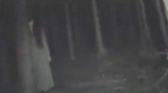 Pengalaman Ketemu Mbak Kunti Sewaktu Bangunin Orang Sahur!, Mbak Kunti Ikut Keliling?