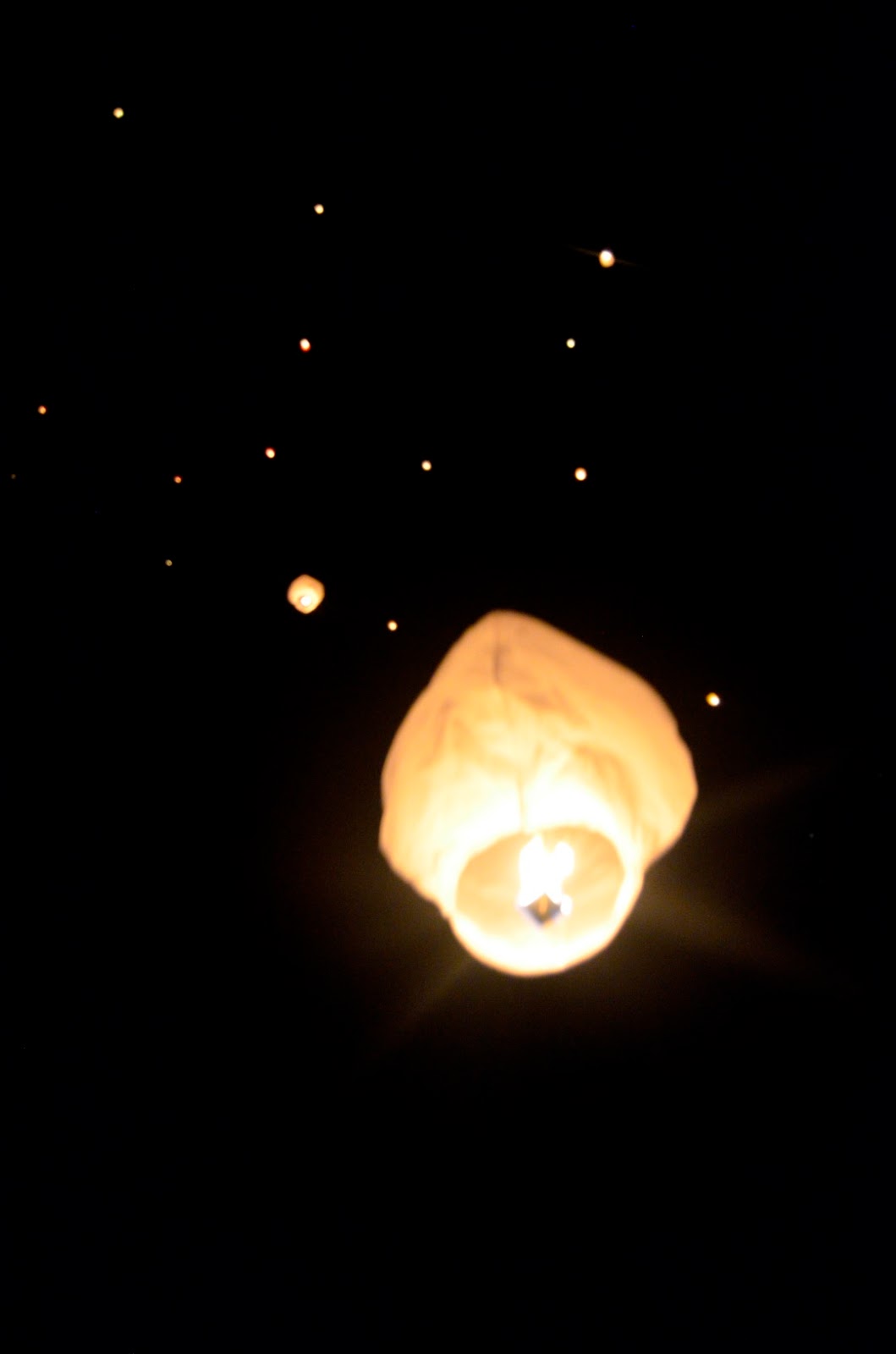 &#91;FR&#93; Pesta 1000 Lampion di Bukit Kasih Kanonang, Sulawesi Utara