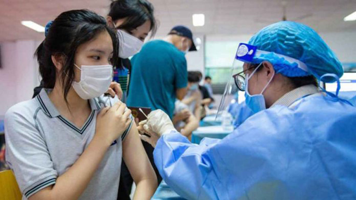Direktur RS di Shanghai: Infeksi Masih Akan Terjadi Walaupun Sudah Divaksin