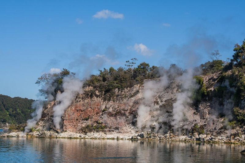 Keajaiban Dunia ke-8 di Danau Rotomahana Yang Lenyap