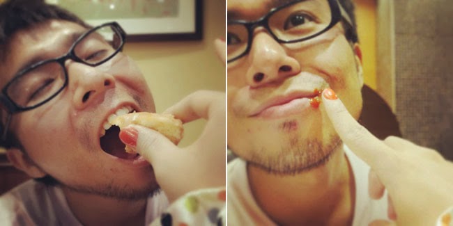 Kelamaan Jomblo, Pria Ini Pacaran Dengan Diri Sendiri