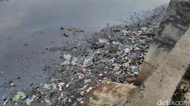 Ahoker Ini Nyungsep Di Kali Dan Tewas Dalam Sungai