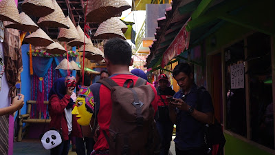 Wisata ke Kampung Warna Warni ? Wajib coba gan nuansa baru