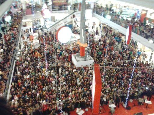 5 Fansclub atau Fanbase Terfanatik Di INDONESIA [2014]