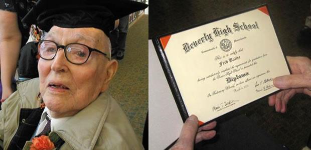 Kakek Ini Lulus SMA di Usia 106 Tahun 