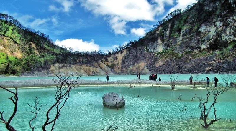 Kece Badai Keunikan dan Keindahan Kawah Putih