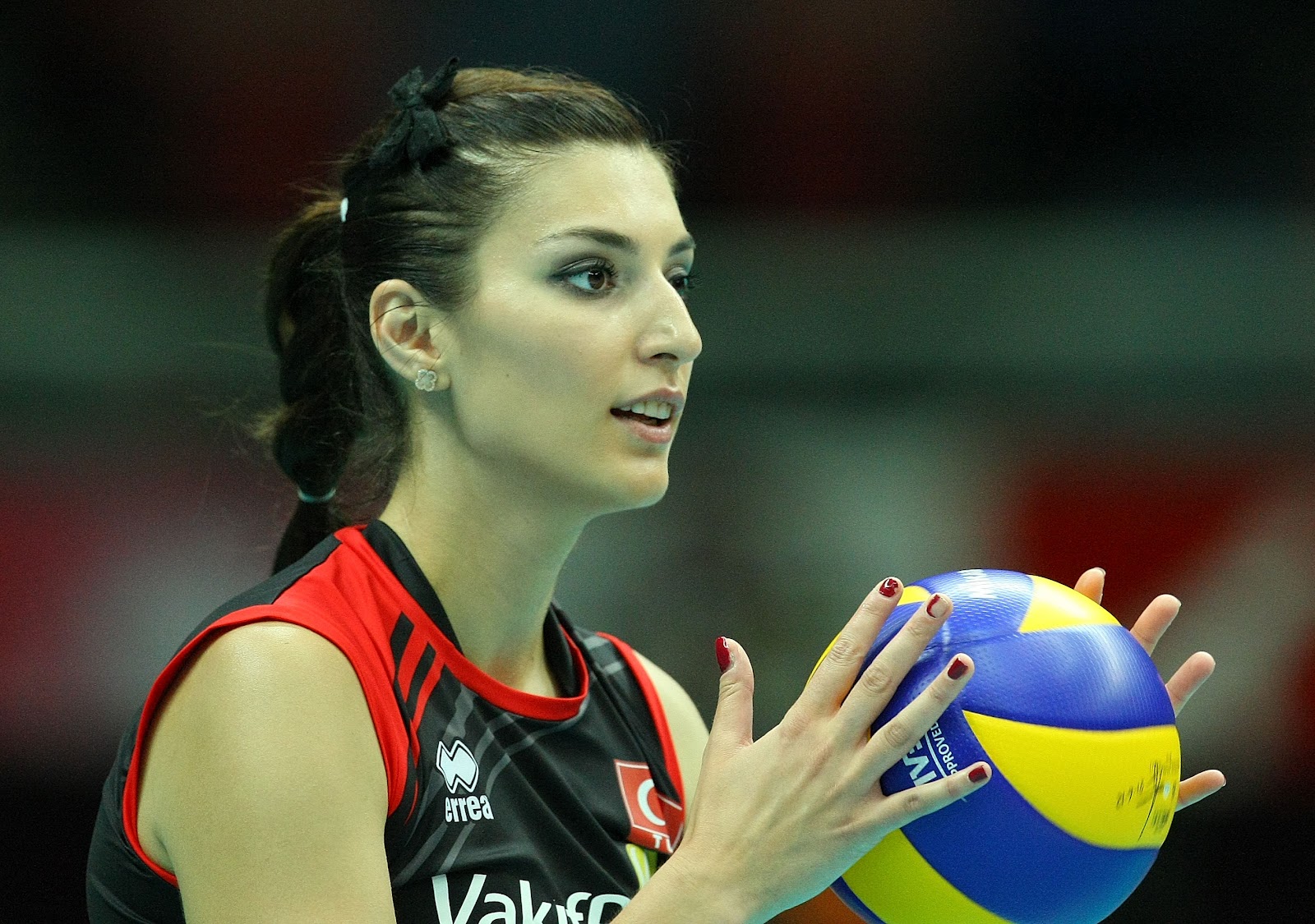 Neslihan Demir (atlet volley cantik dr turki)