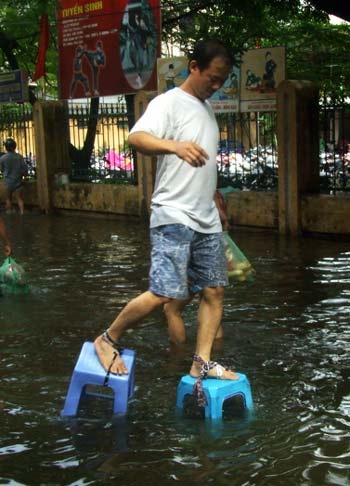 Tak Selamanya Banjir Itu Kelabu