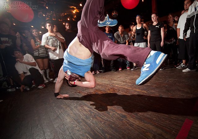 mengenal beberapa gerakan breakdance + tutorial