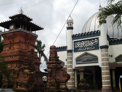 7 Masjid Unik yang Ada di Indonesia