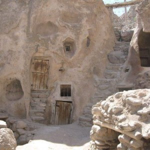 Rumah Paling Tua di Dunia gan,,umurnya udah sekitar 700tahun,,mantep gan