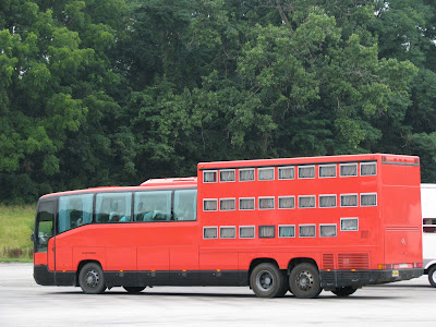 Bus-bus Unik &amp; Keren yg (Mungkin) Blom Pernah Ente Lihat