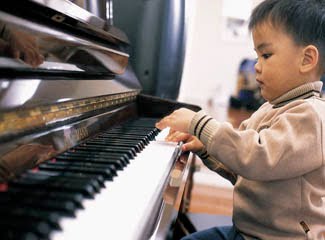 10 Fakta Penting Tentang Anak dan Musik