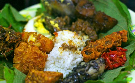 10-kota-terbesar-indonesia-dan-makanan-khasnya