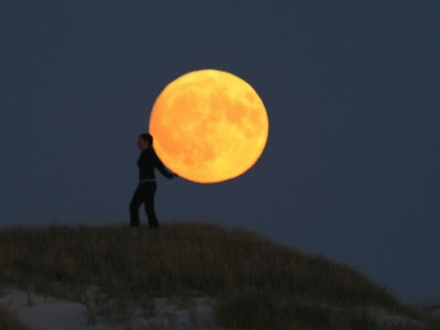 Foto-Foto ajaib bersama Bulan