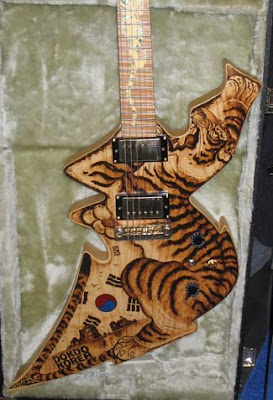 Gitar keren dan unik - Wajib liat