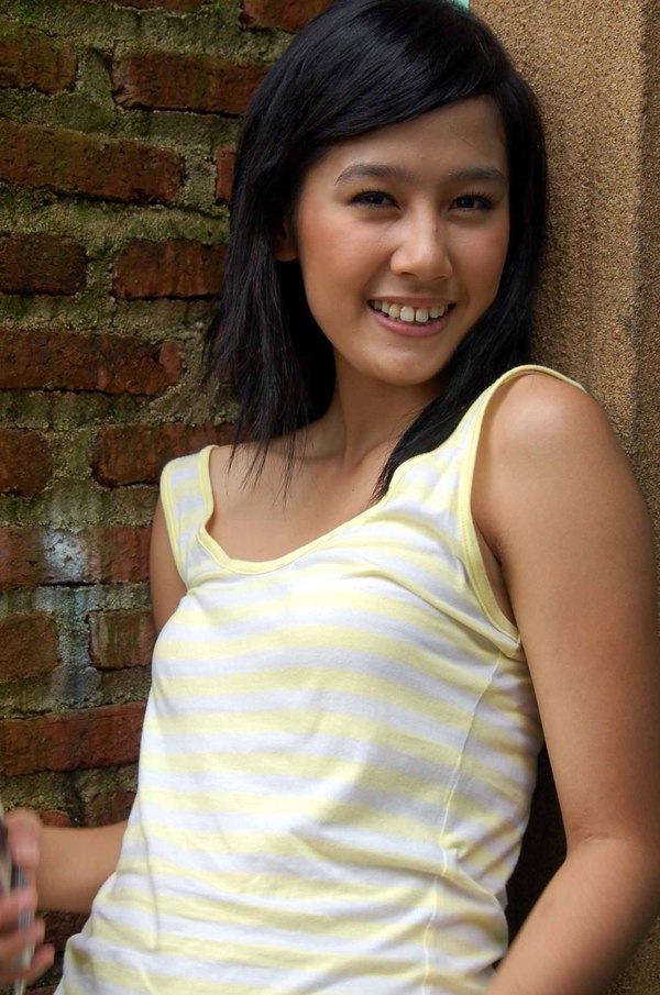 Balasan dari .::Sharing foto2 Artis Indonesia::. - Part 3 | KASKUS