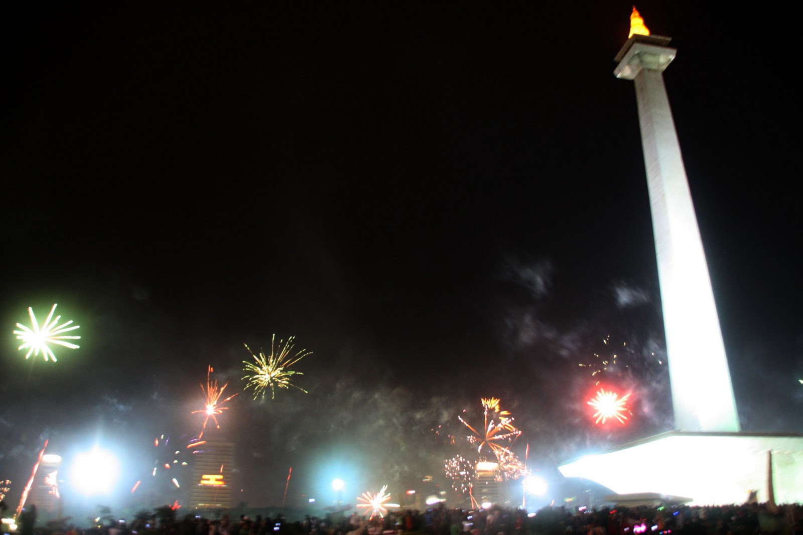 Serba-Serbi dan Tradisi Malam Tahun Baru Setiap Negara