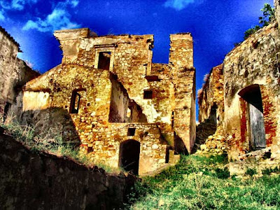 CRACO Kota Mati Abad pertengahan yang mempesona