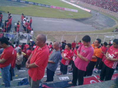 Gara2 orang2 ini Timnas kalah..