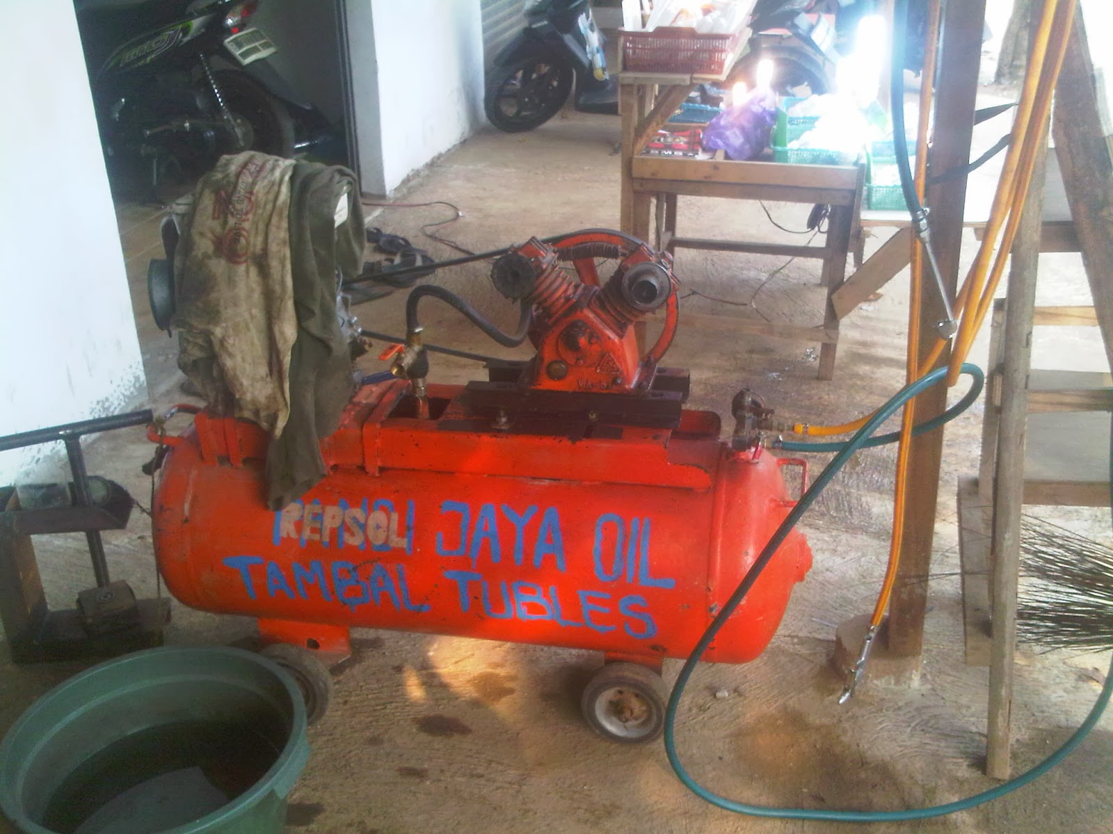 Lae...Tukang Tambal Ban di Jakarta Mau Digusur
