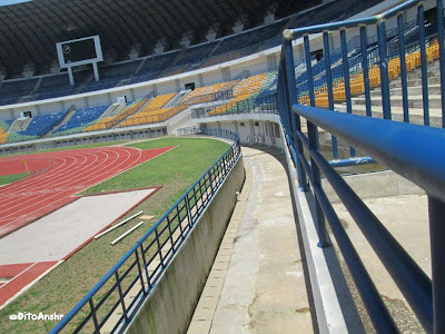 GBLA Stadium, Stadion pertama di Indoensia 