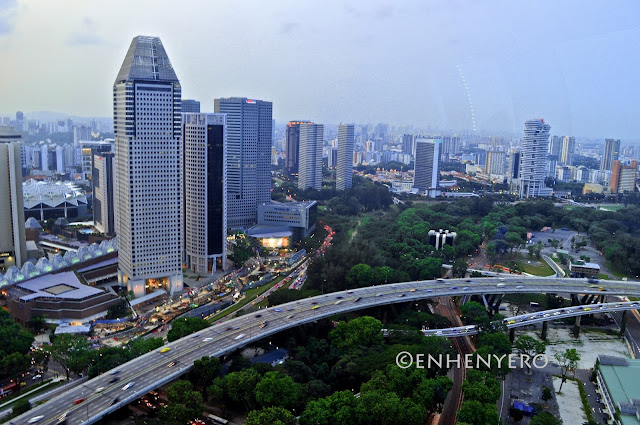 Singapore Flyer Kincir terbesar di Dunia!