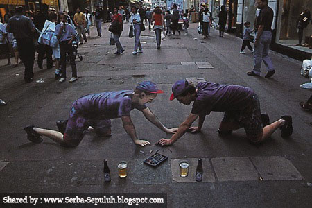10 Lukisan Illusionary 3D Street Art paling keren