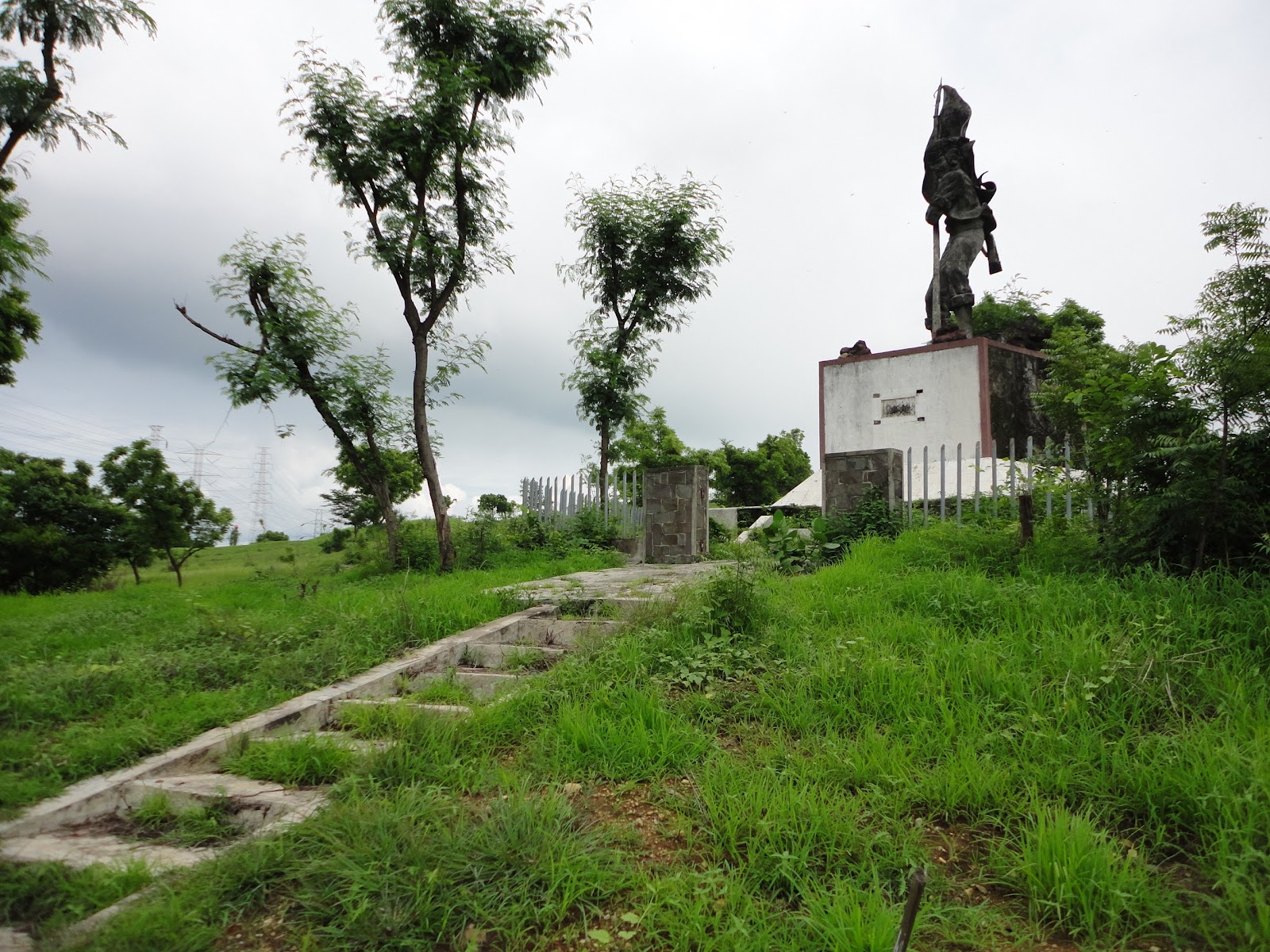 MONUMEN YANG (mungkin) TERLUPAKAN :'(
