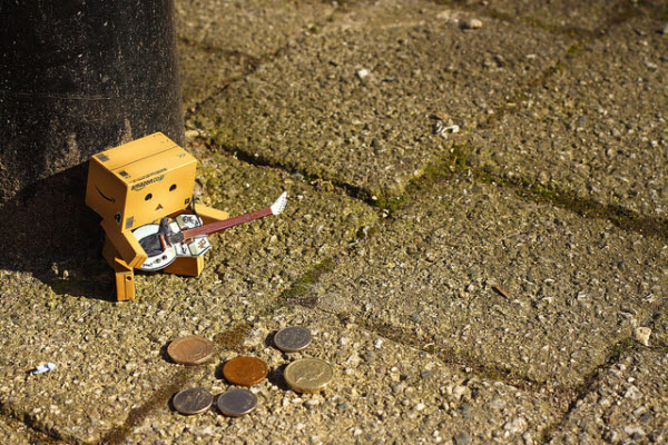 27 kisah si imut Boneka Danbo