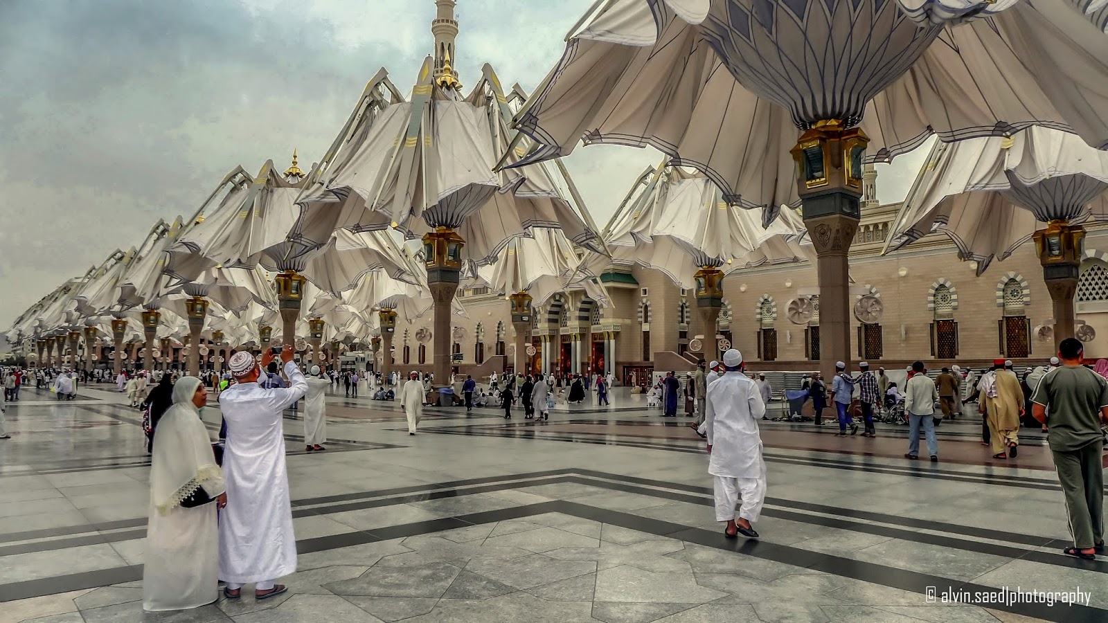 Sedikit Fakta Unik Ratusan Payung di Masjid Nabawi