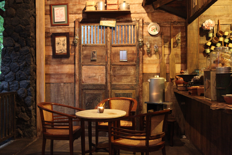 Inspirasi Mendirikan Cafe atau Restoran Unik Dengan Peralatan Makan