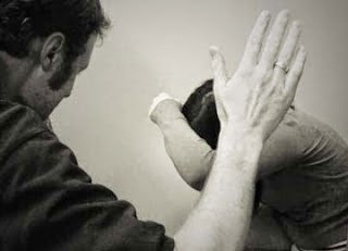 Gila, Suami di Ponorogo gigit kemaluan istri sampai pingsan