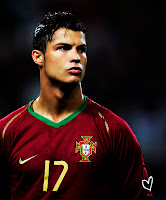 7 Pemain Bola Dengan Fisik Terkuat