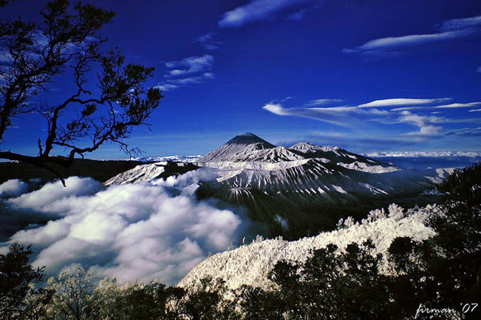 Pendakian Semeru Ditutup Hingga 25 Maret 2013