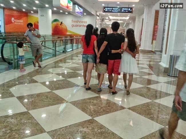 pada ngiri ngak ya ? 