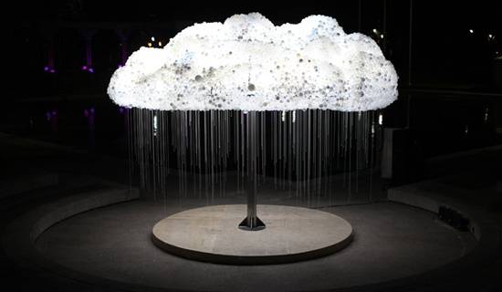 Awan Yang Dibentuk Dari 6000 Lampu (INDAHNYA.. :)