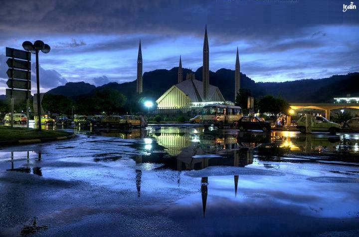 Menjelajahi keindahan masjid 1000 lampu :matabelo
